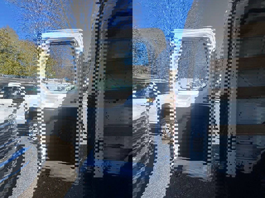 Used 2024 Ford Transit 250 Low Roof w/ Exterior Upgrade Package image 8