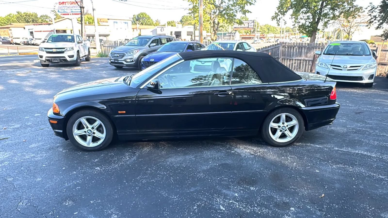 Used 2002 BMW 325Ci Convertible RWD image 4