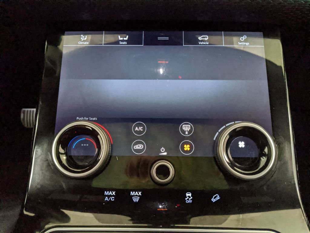 Used 2019 Land Rover Range Rover Velar R-Dynamic SE image 9