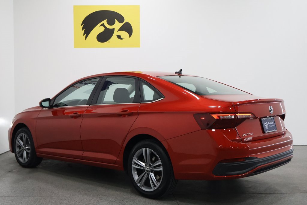 Used 2023 Volkswagen Jetta SE image 8