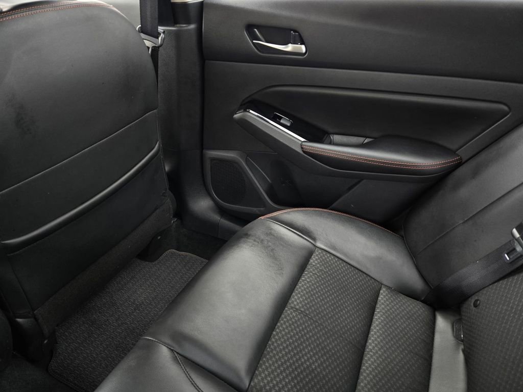 Used 2025 Nissan Altima 2.5 SR image 12