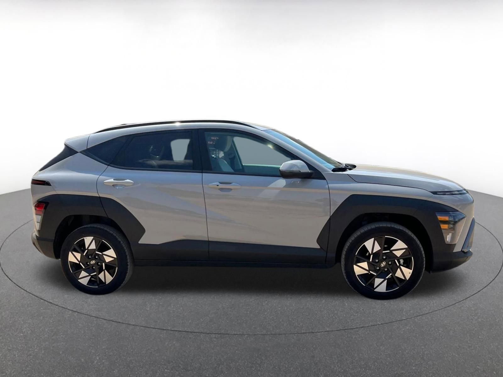 Used 2025 Hyundai Kona SEL AWD/4WD image 18