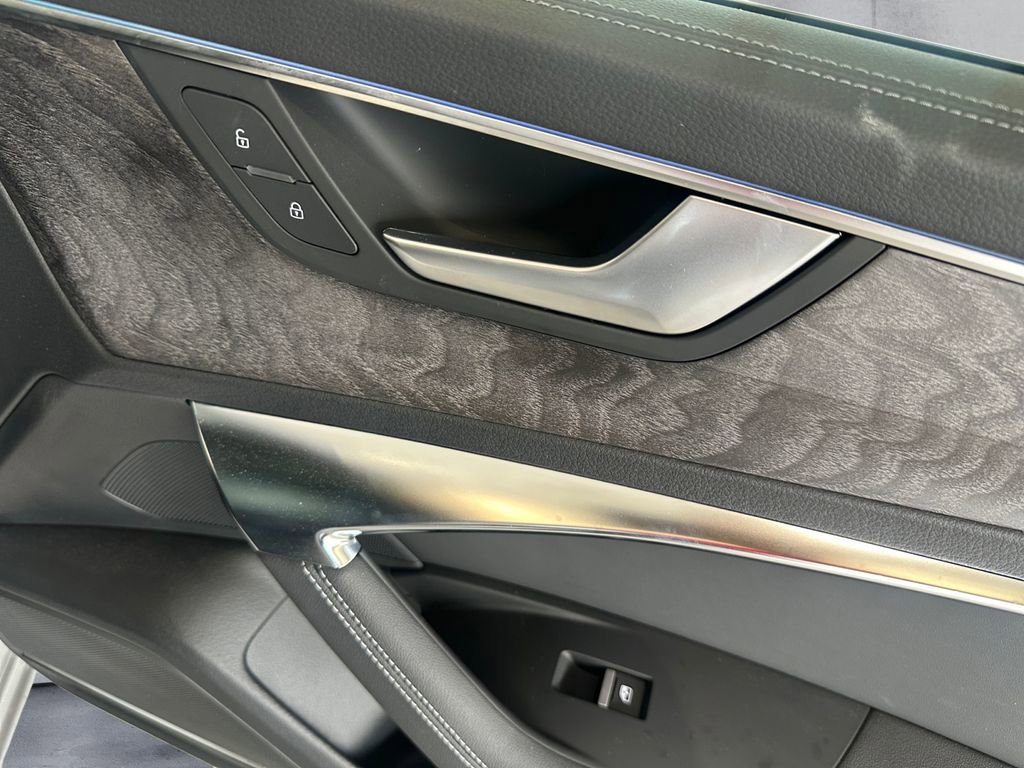 Used 2025 Audi A6 Premium Plus image 15