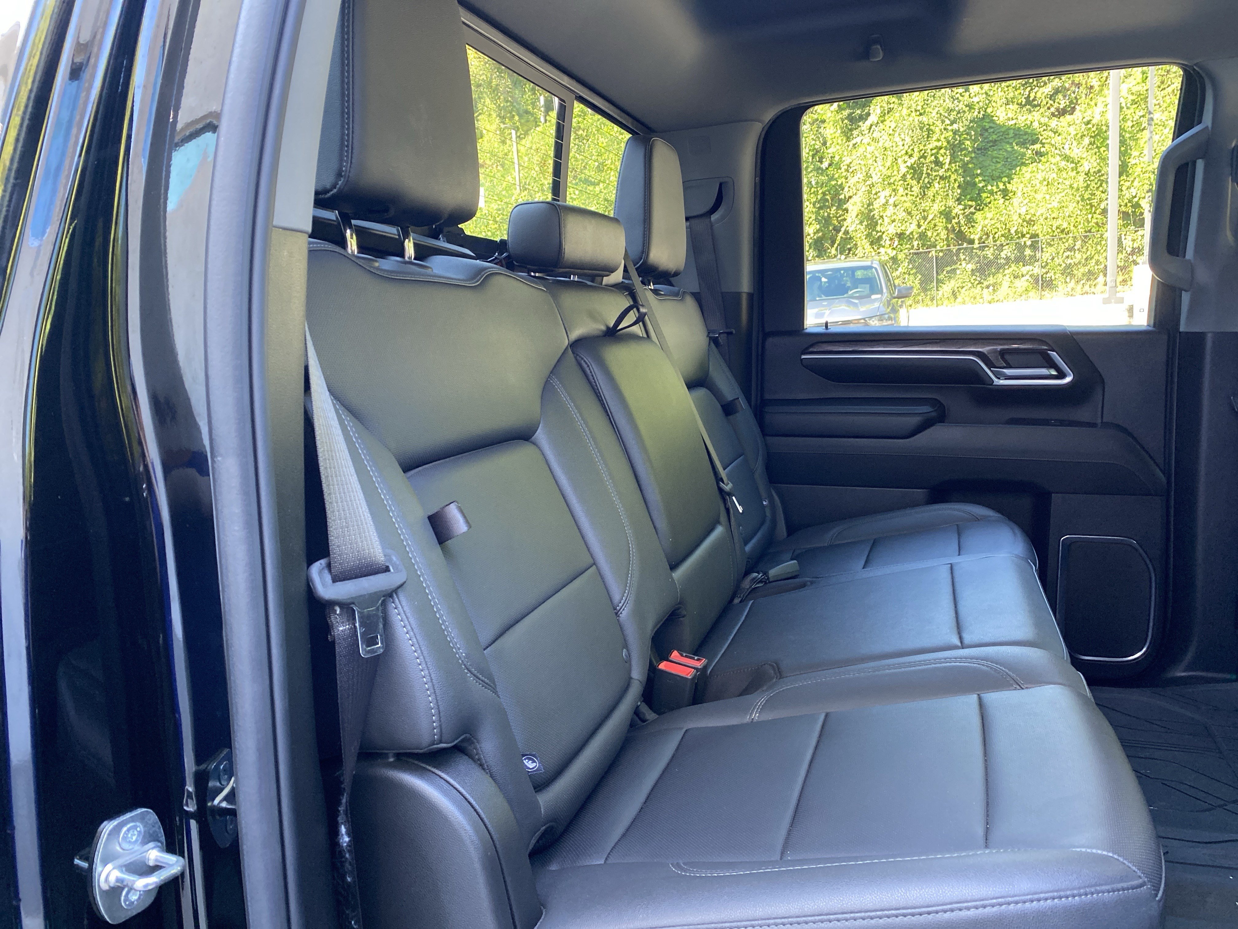 Used 2024 Chevrolet Silverado 2500 LTZ w/ LTZ Plus Package AWD/4WD image 40
