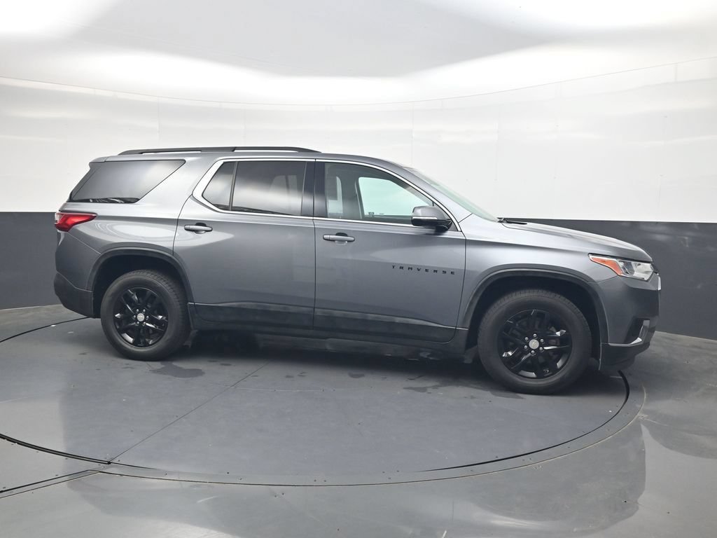 Used 2019 Chevrolet Traverse LT FWD image 4