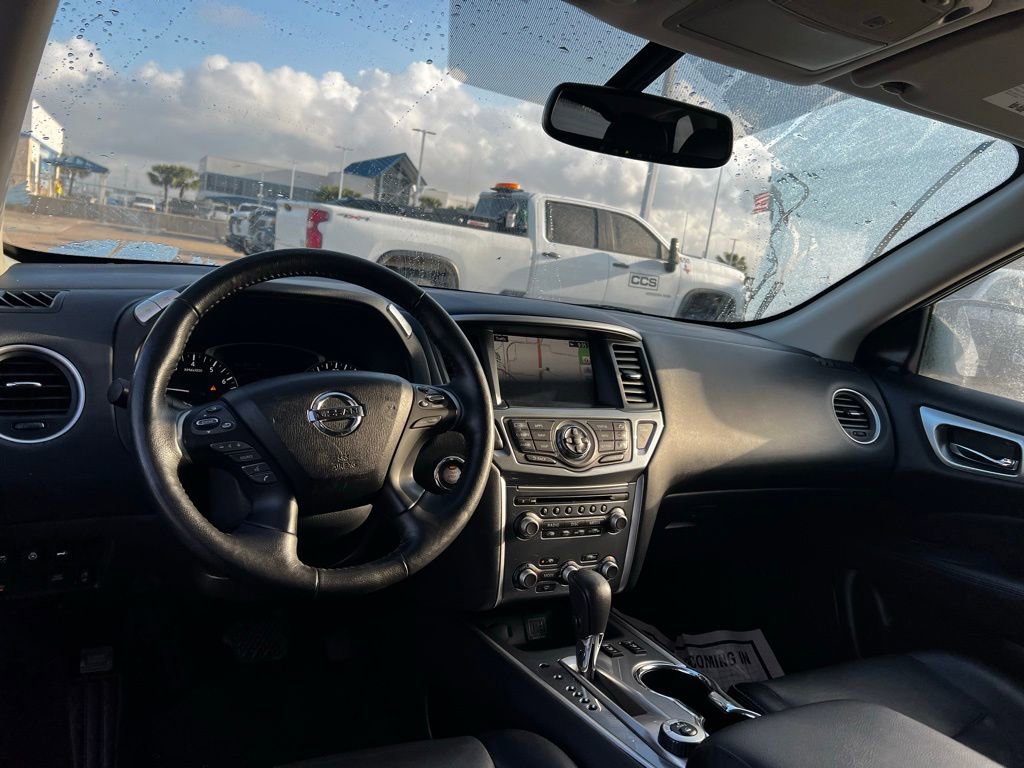 Used 2020 Nissan Pathfinder SL image 14