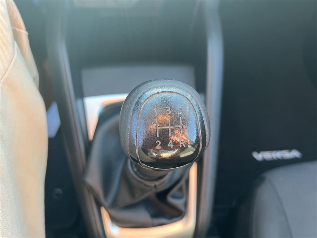 Used 2022 Nissan Versa S image 25