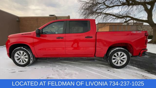 Used 2021 Chevrolet Silverado 1500 Custom w/ LPO, Dark Essentials Package image 5