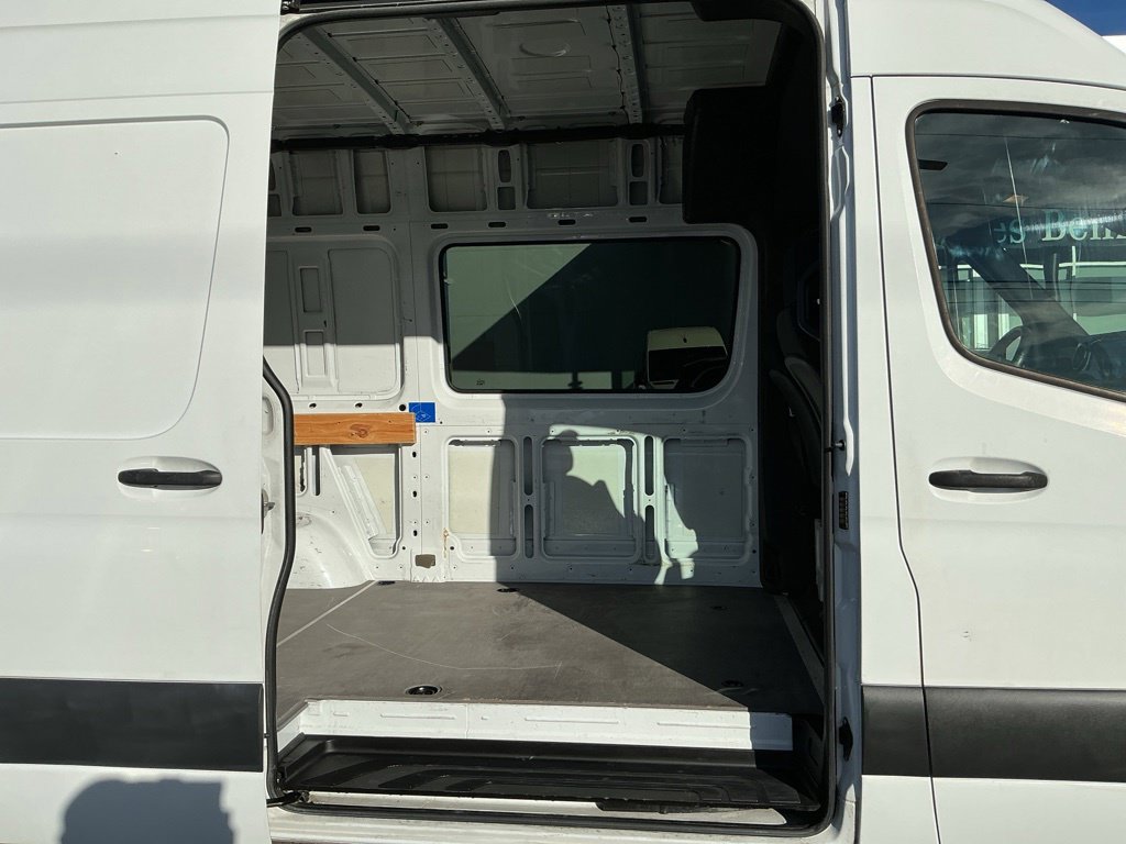 Used 2019 Mercedes-Benz Sprinter 144 image 20
