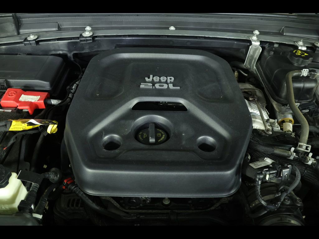 Used 2022 Jeep Wrangler Sport S image 16