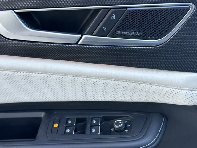 Used 2024 Volkswagen Atlas Cross Sport SEL Premium R-Line image 20