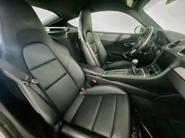 Used 2023 Porsche 718 Cayman GTS RWD image 23