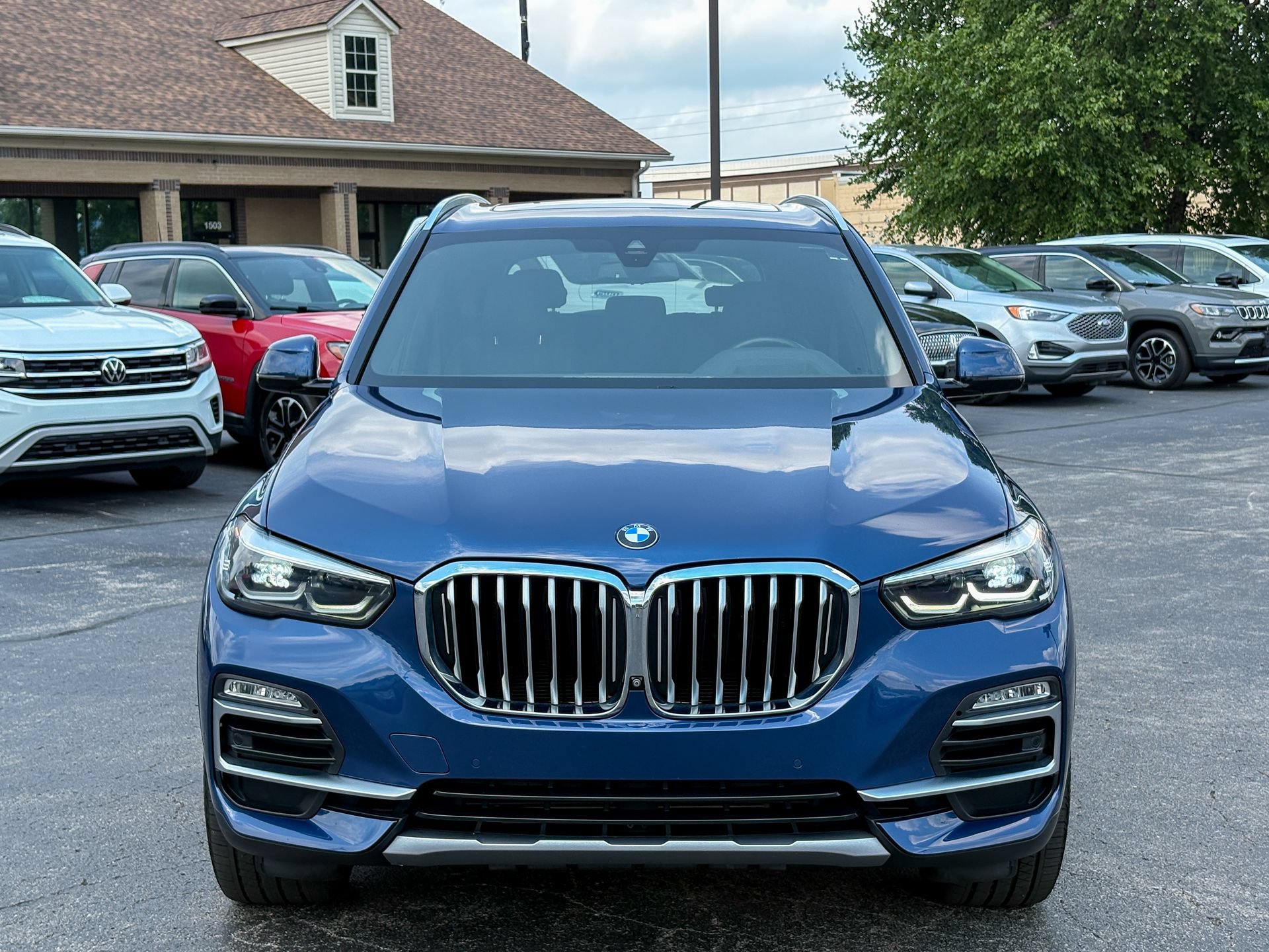 Used 2020 BMW X5 xDrive40i w/ Premium Package AWD/4WD image 4