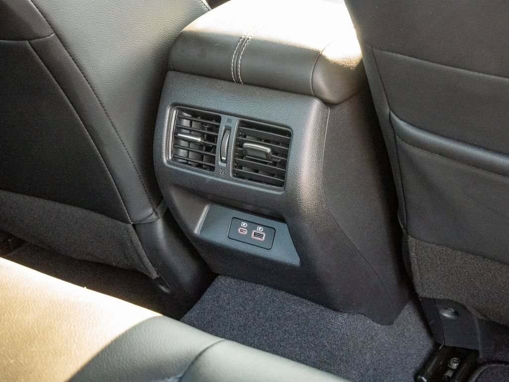 Used 2023 Nissan Altima 2.5 SL FWD image 23