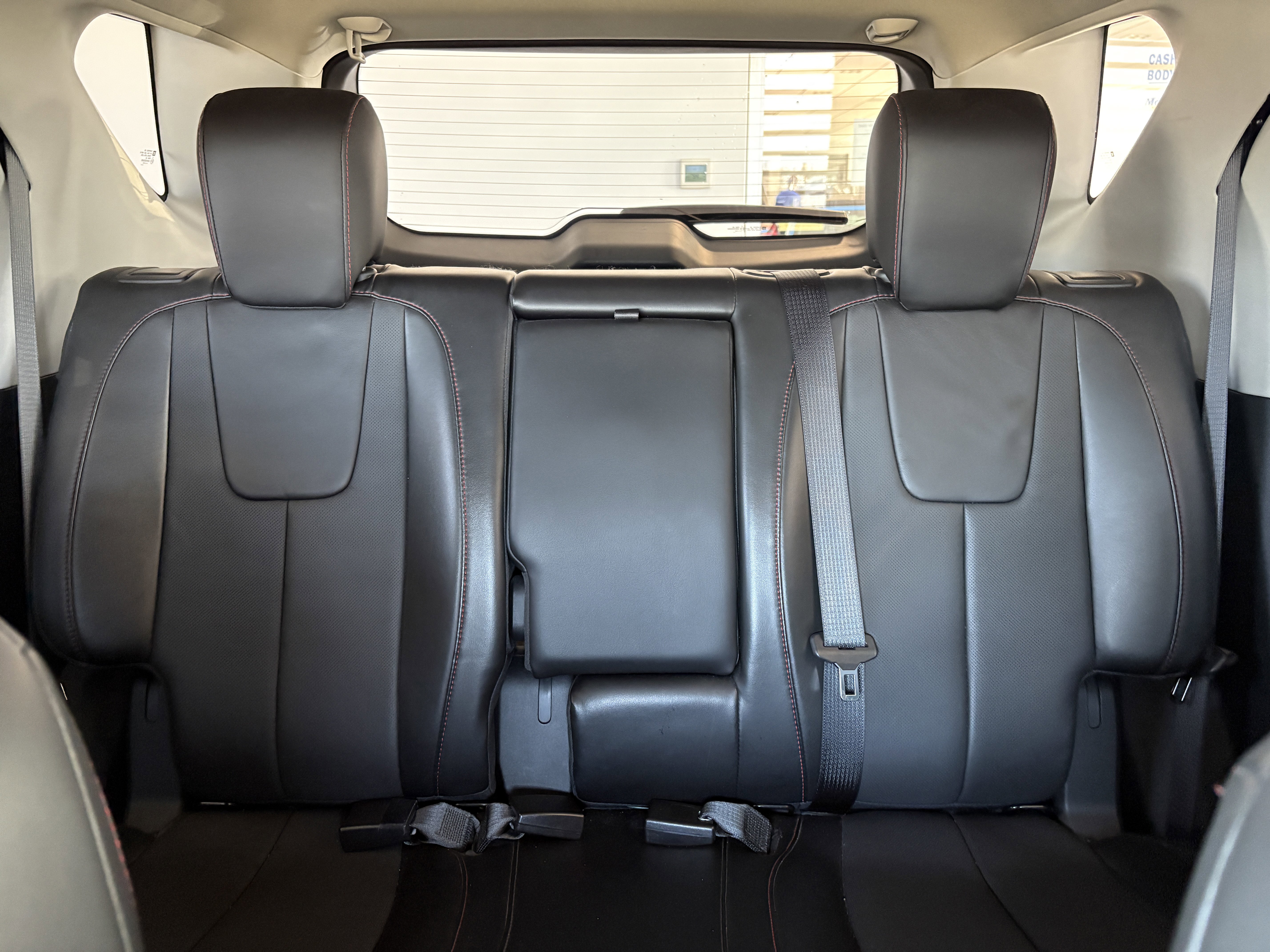 Used 2016 Chevrolet Equinox LTZ w/ Enhanced Convenience Package image 22