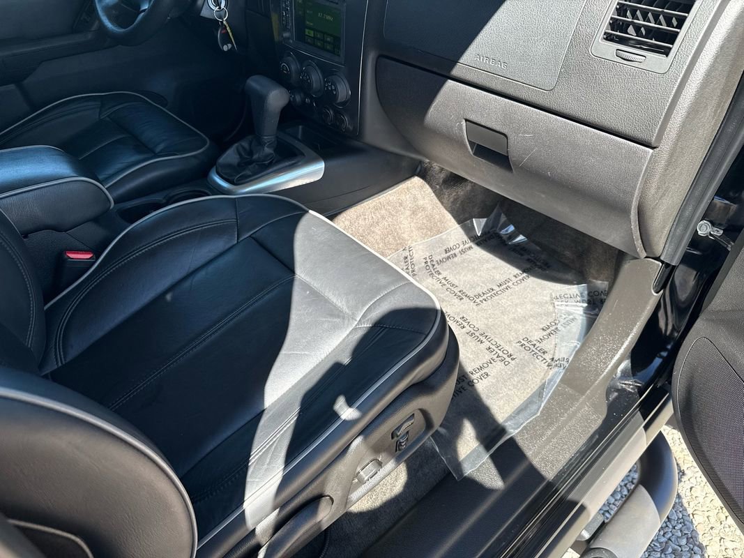 Used 2010 HUMMER H3 Alpha AWD/4WD image 14