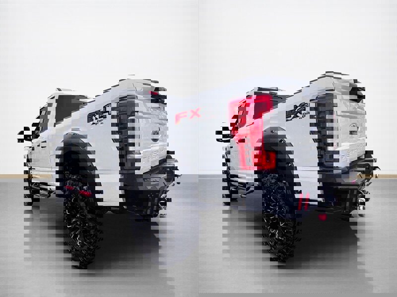 Used 2017 Ford F250 XLT w/ XLT Value Package image 6