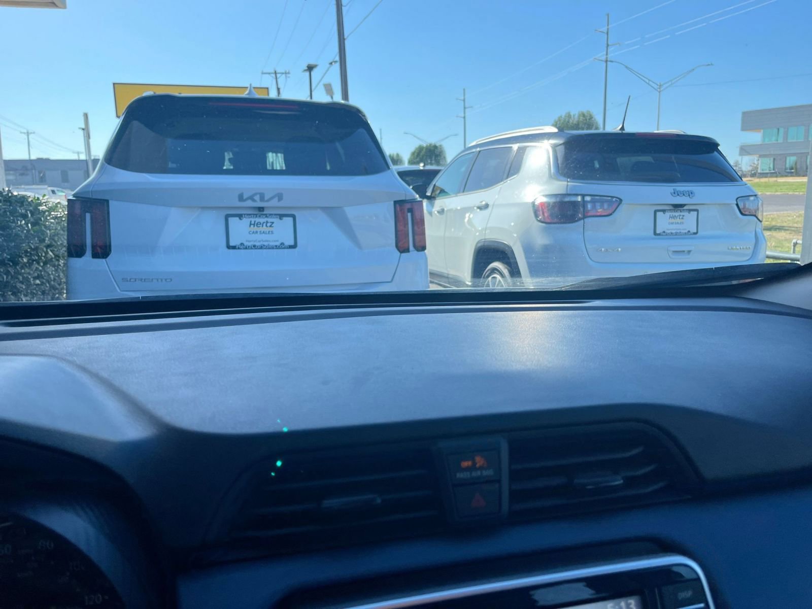 Used 2025 Nissan Versa SV image 17