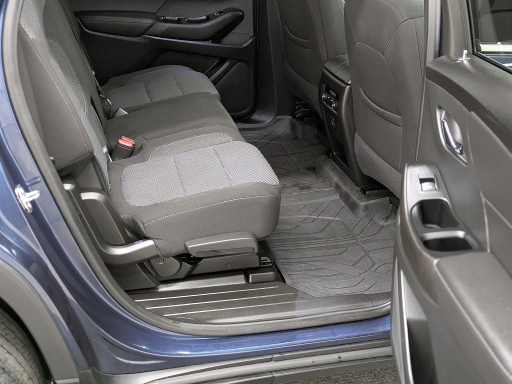 Used 2023 Chevrolet Traverse LT w/ LPO, Floor Liner Package AWD/4WD image 29