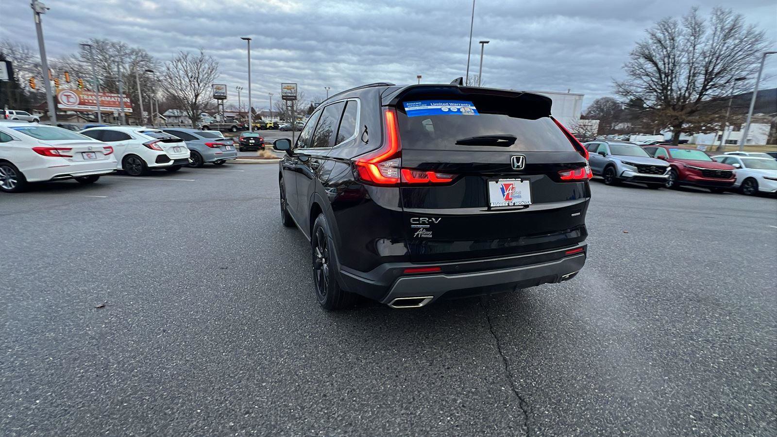 Used 2024 Honda CR-V Sport Touring image 6