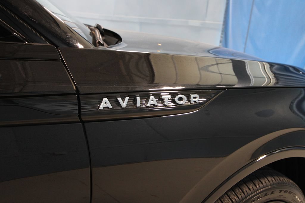 Used 2025 Lincoln Aviator Reserve w/ Luxury Package AWD/4WD image 42