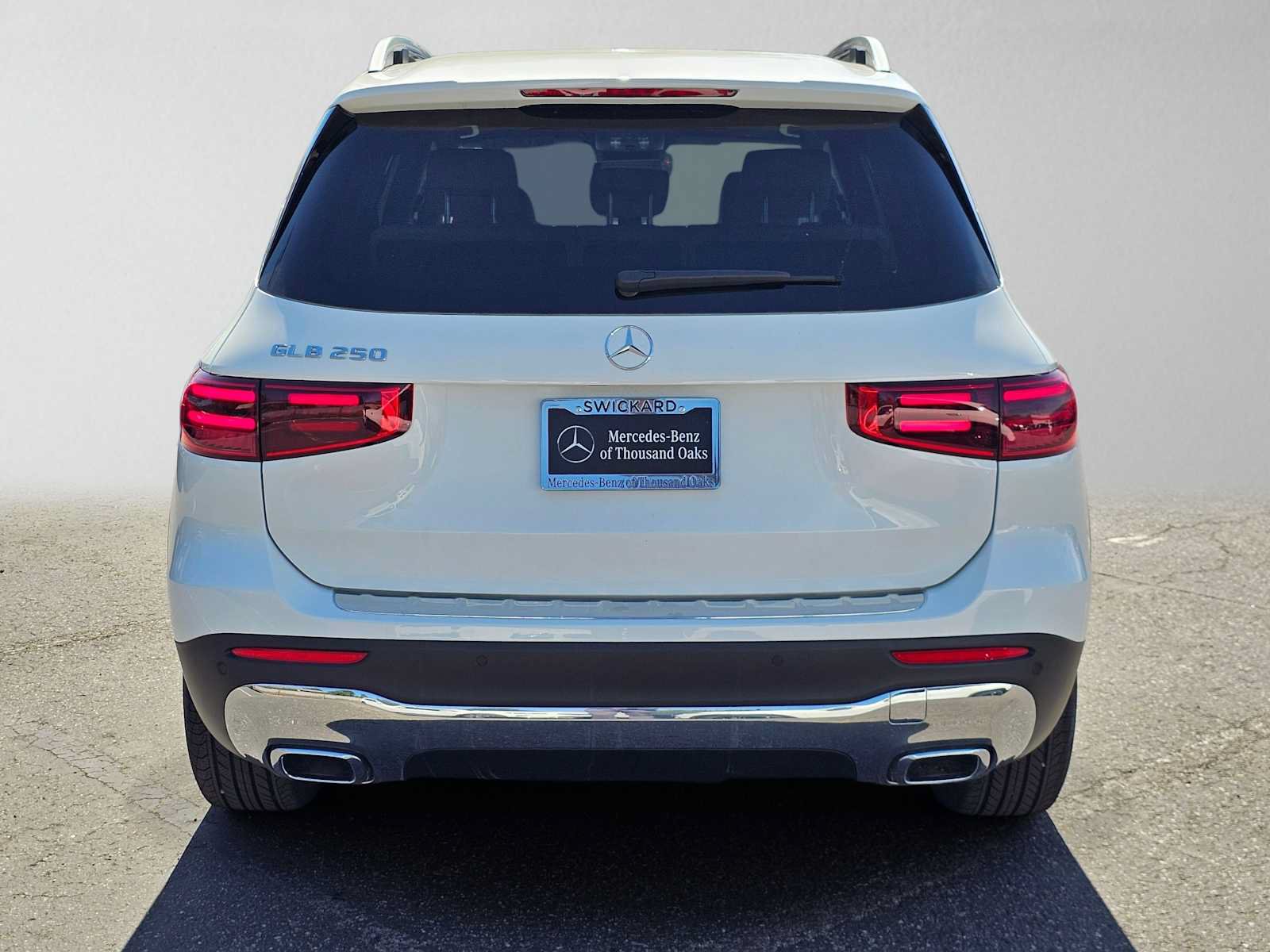 New 2026 Mercedes-Benz GLB 250 image 4