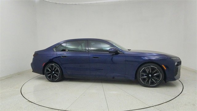 Used 2023 BMW i7 xDrive60 image 64