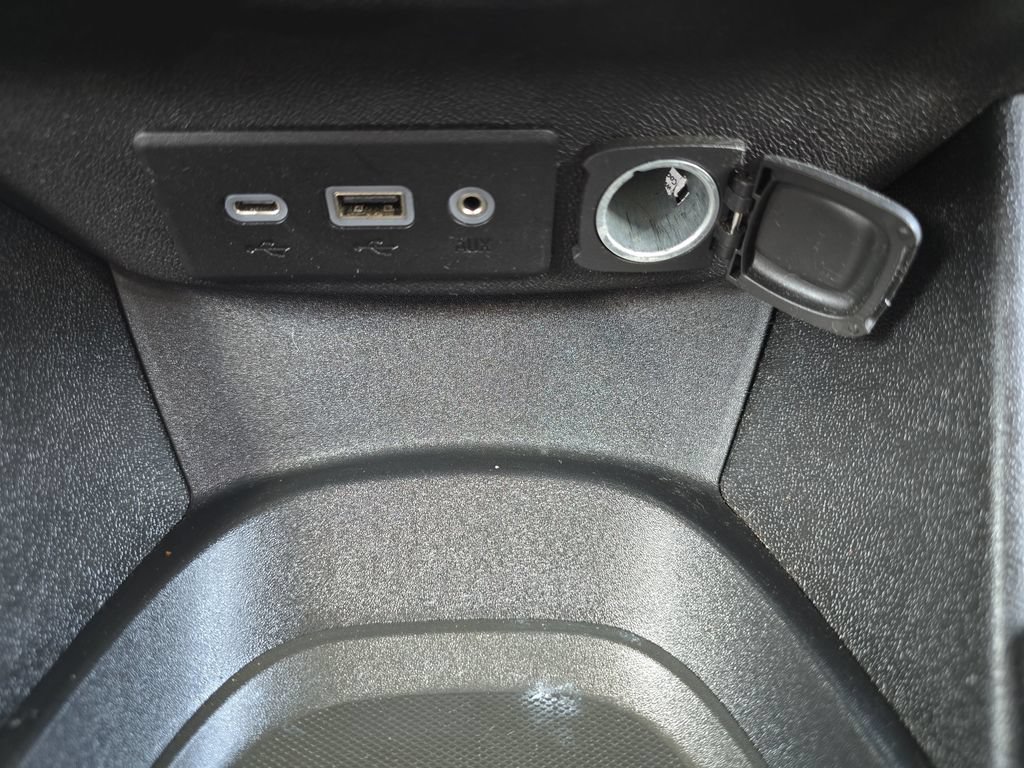 Used 2019 Chevrolet Malibu LS FWD image 29