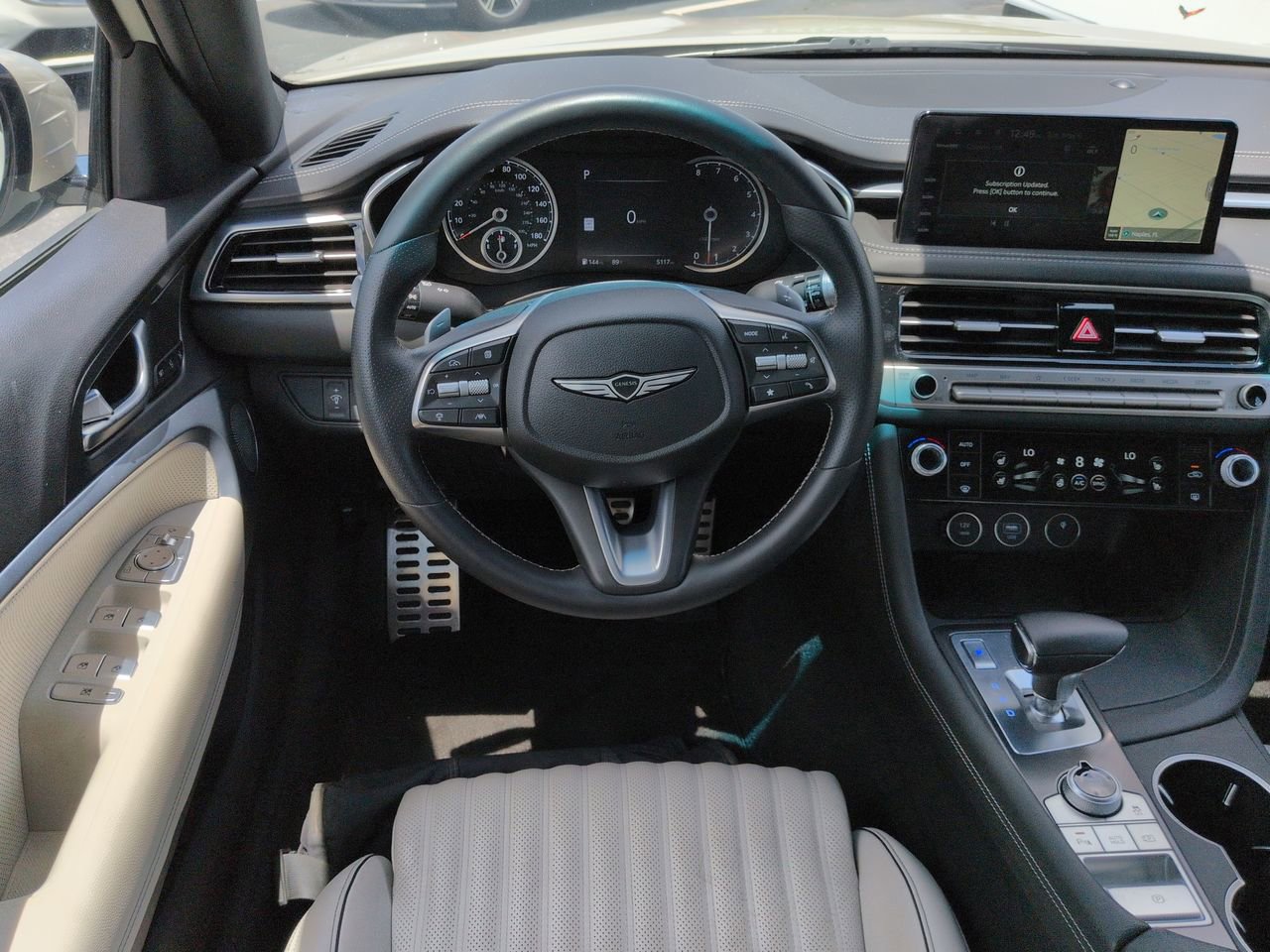 Used 2025 Genesis G70 3.3T Advanced AWD/4WD image 16
