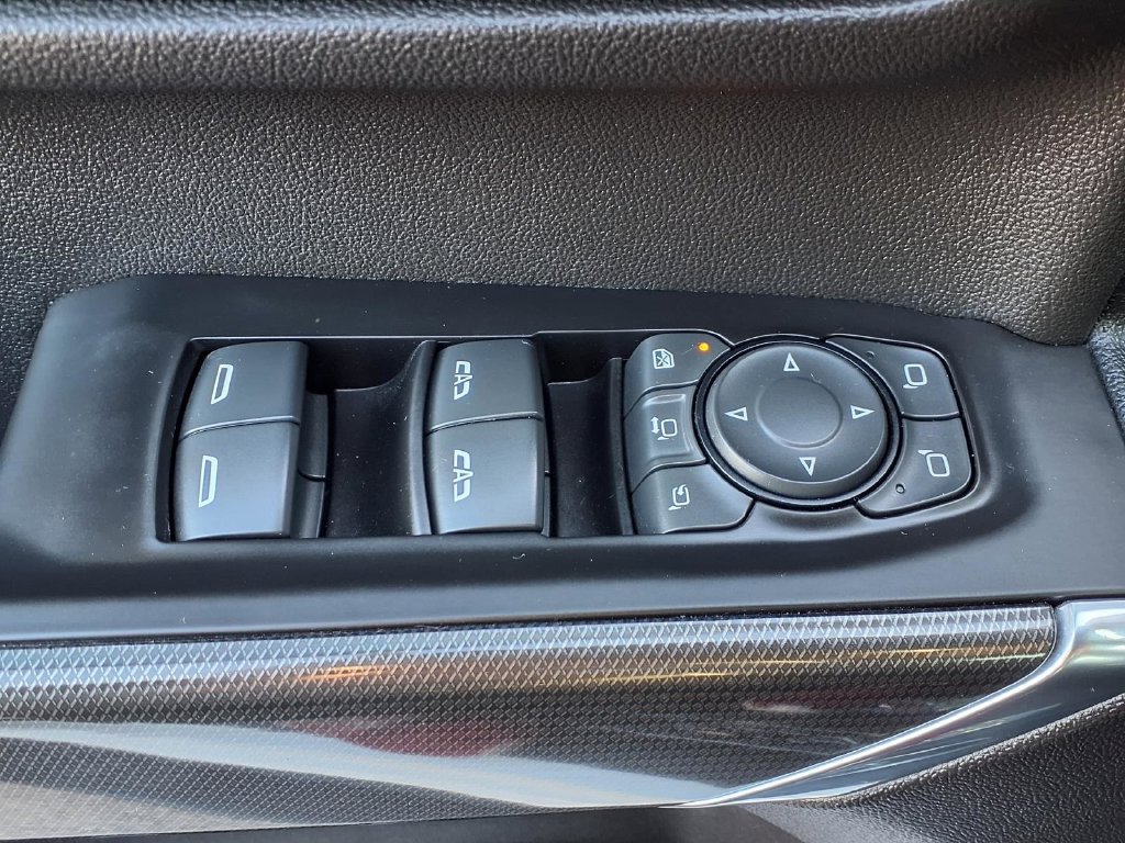 Used 2020 GMC Sierra 2500 AT4 w/ AT4 Premium Package AWD/4WD image 12