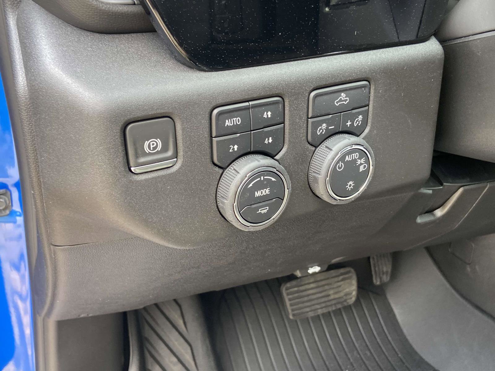 New 2025 Chevrolet Silverado 1500 LT image 15