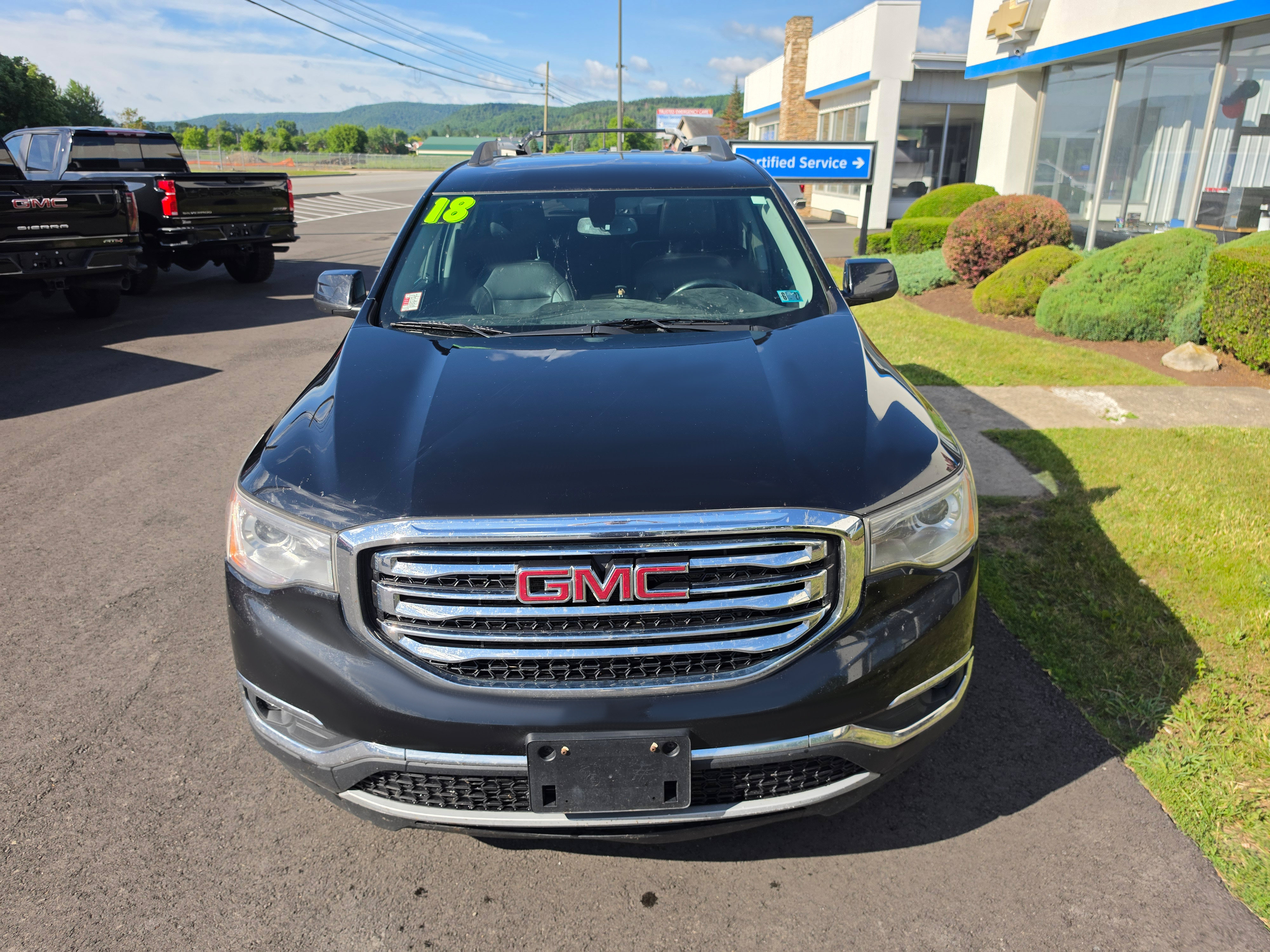 Used 2018 GMC Acadia SLT AWD/4WD image 8