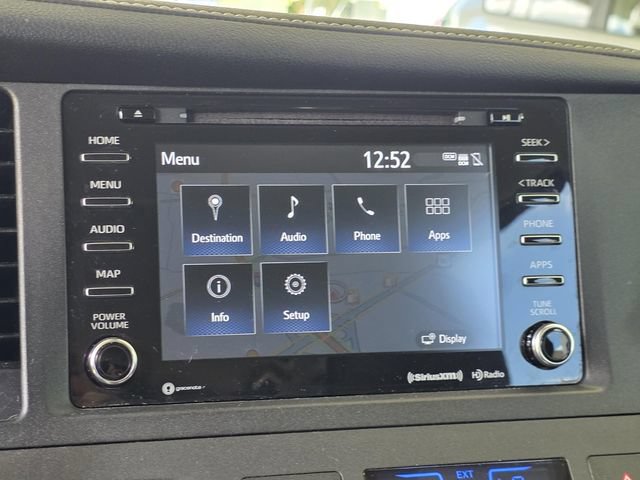 Used 2018 Toyota Sienna SE w/ SE Preferred Package FWD image 19