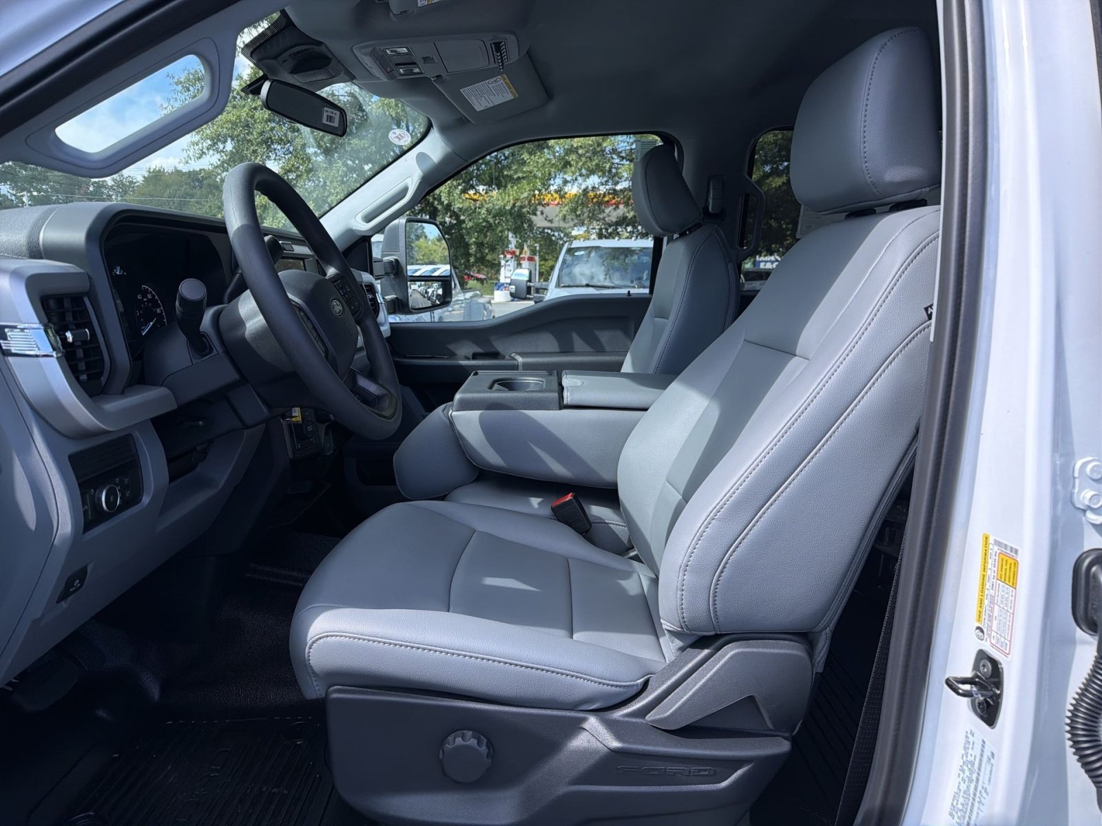 New 2027 Ford F350 XL w/ FX4 Off-Road Package AWD/4WD image 23
