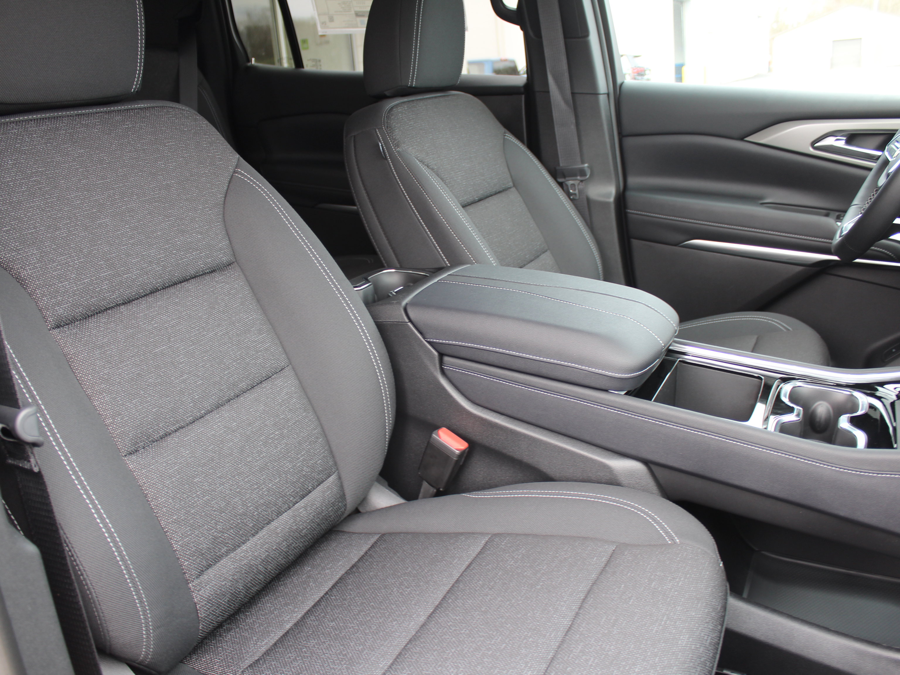 New 2026 Chevrolet Traverse LT FWD image 15
