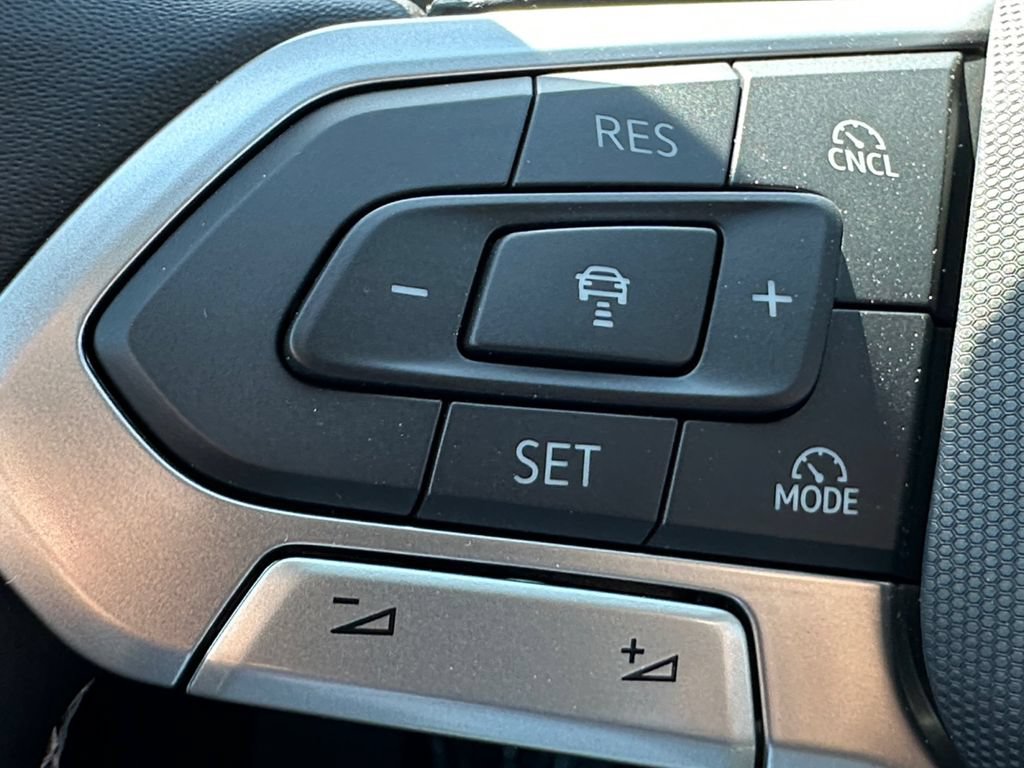 New 2026 Volkswagen Tiguan SE AWD/4WD image 20