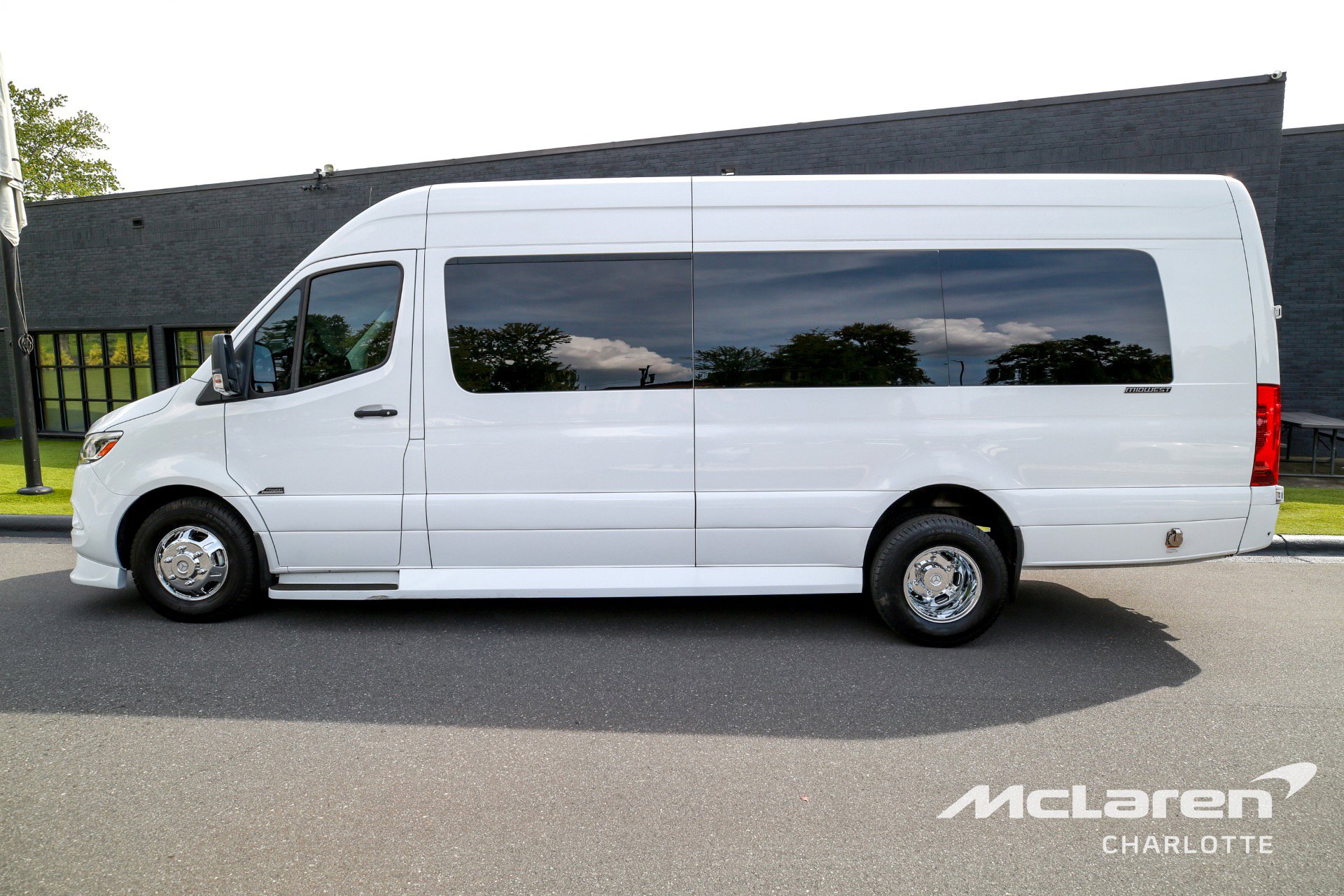 Used 2023 Mercedes-Benz Sprinter 3500 image 5