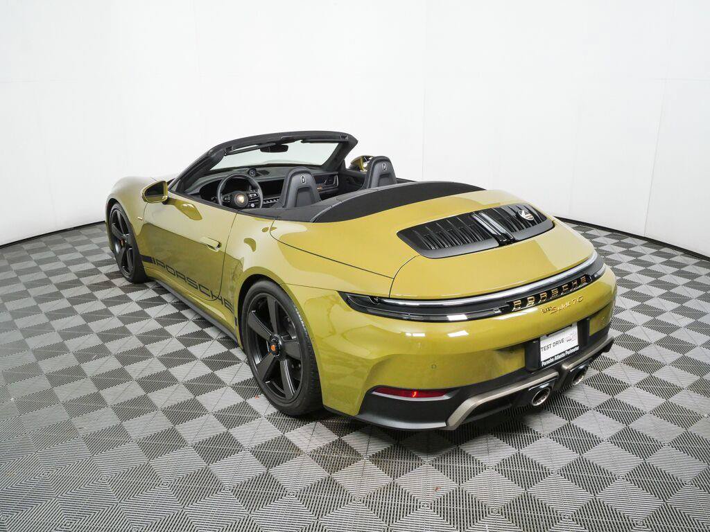 Certified 2026 Porsche 911 GTS RWD image 27