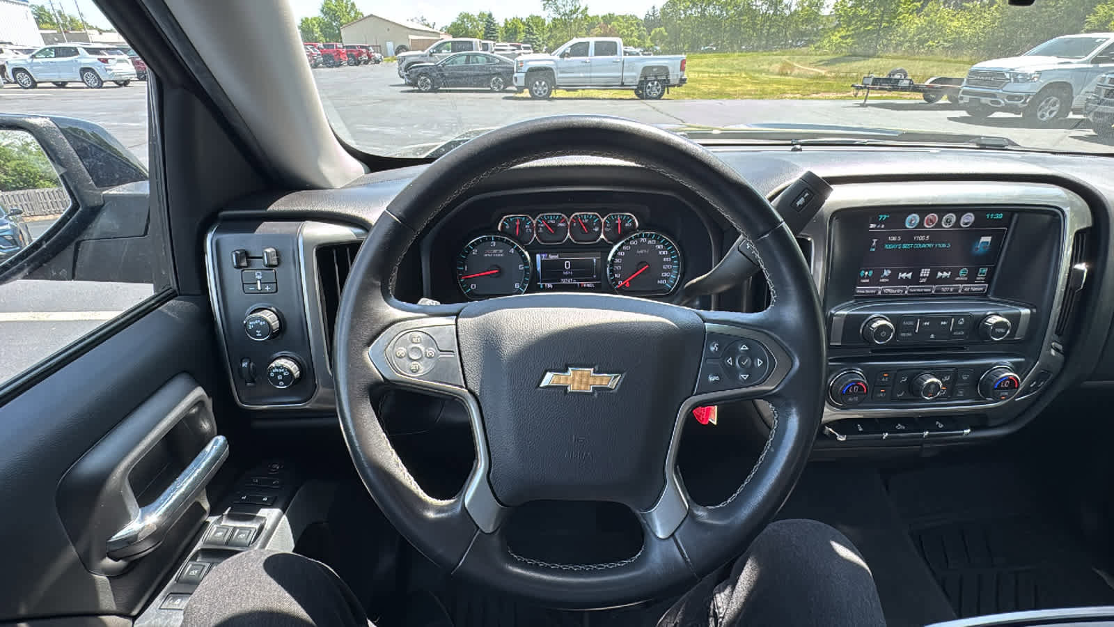 Certified 2018 Chevrolet Silverado 1500 LT w/ All Star Edition AWD/4WD image 9