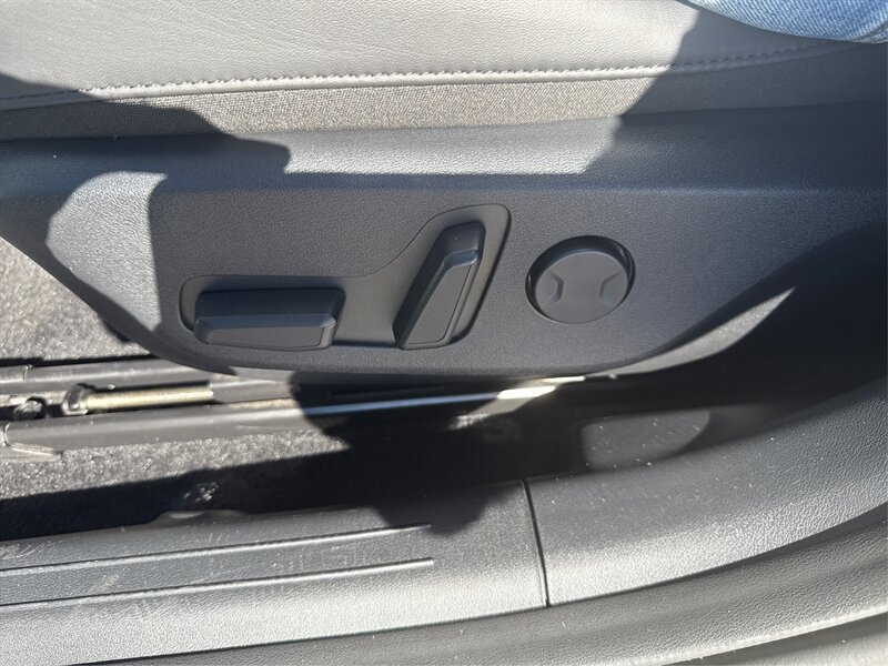 Used 2024 Kia EV6 Light image 47