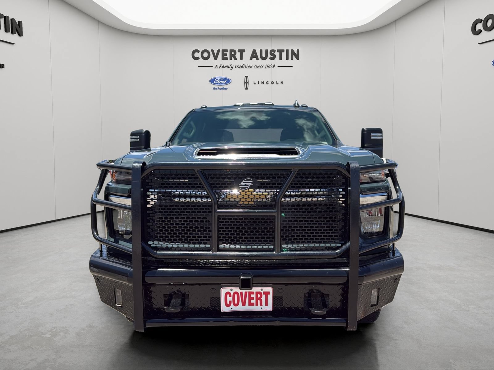 Used 2025 Chevrolet Silverado 3500 LT w/ Convenience Package AWD/4WD image 8