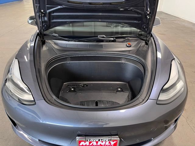 Used 2019 Tesla Model 3 image 9