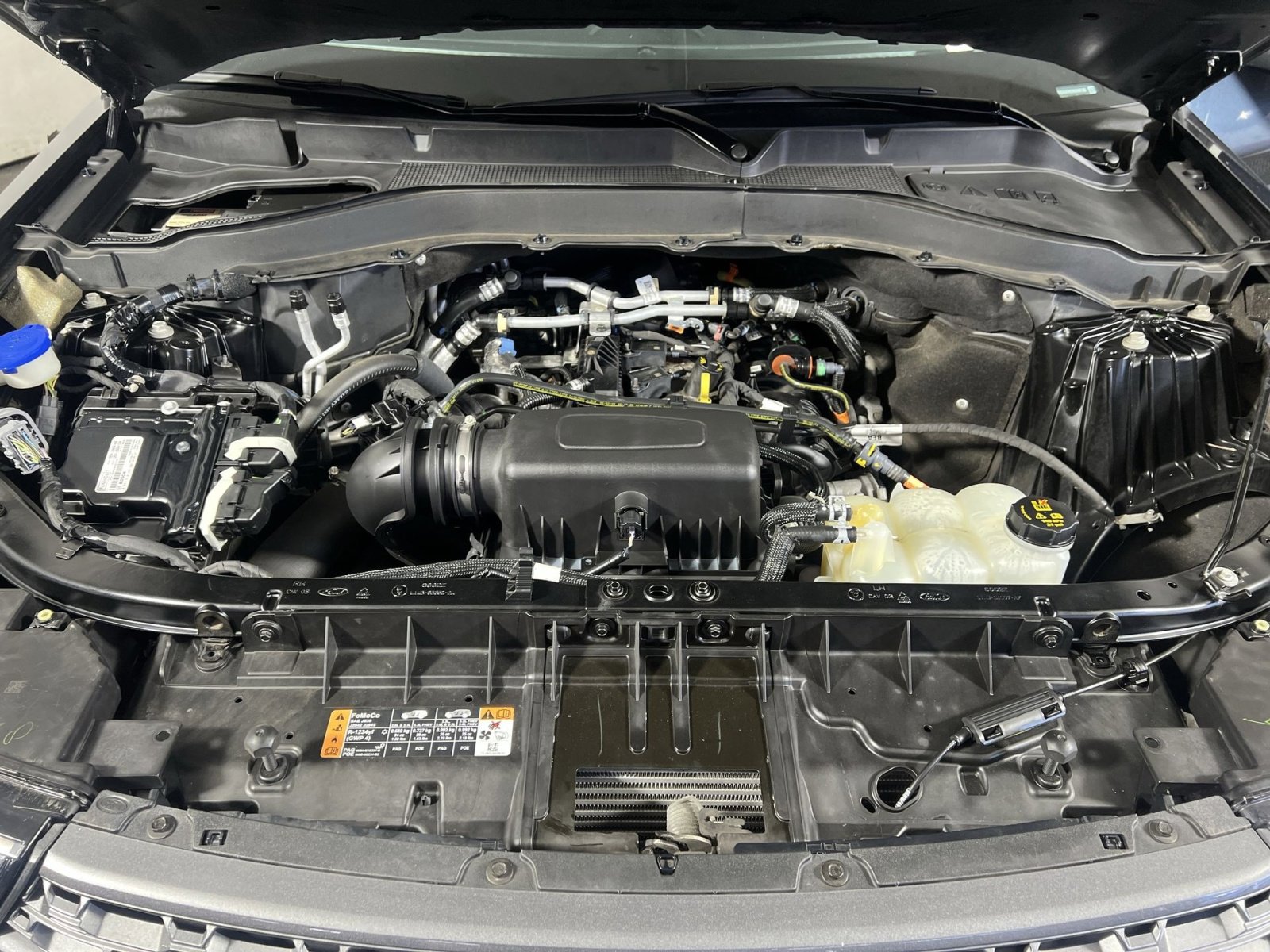 Certified 2022 Ford Explorer XLT w/ Equipment Group 202A image 29