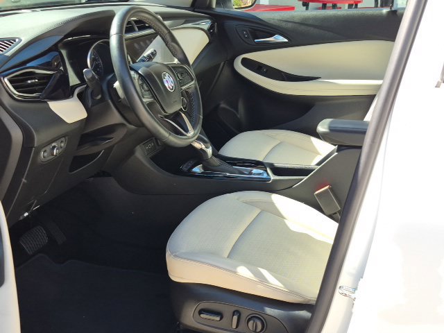Used 2023 Buick Encore GX Preferred w/ Cold Weather Comfort Package FWD image 16