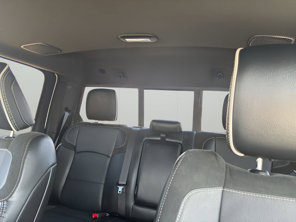 Used 2025 RAM 3500 Laramie AWD/4WD image 32