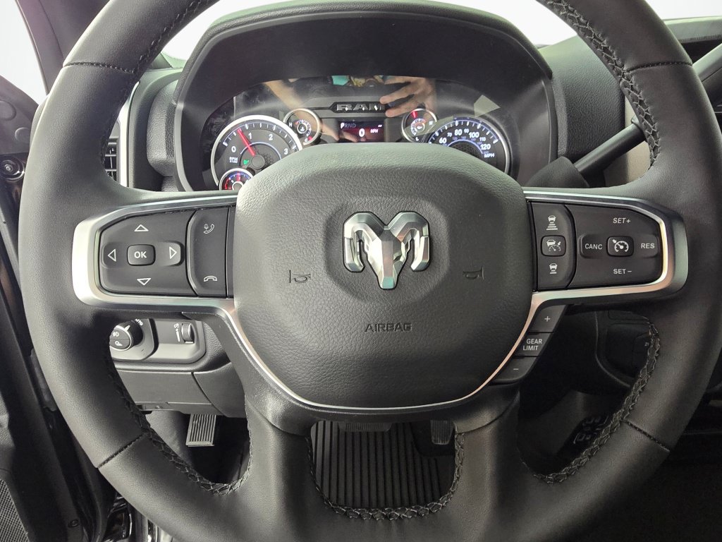 New 2026 RAM 3500 Big Horn AWD/4WD image 18