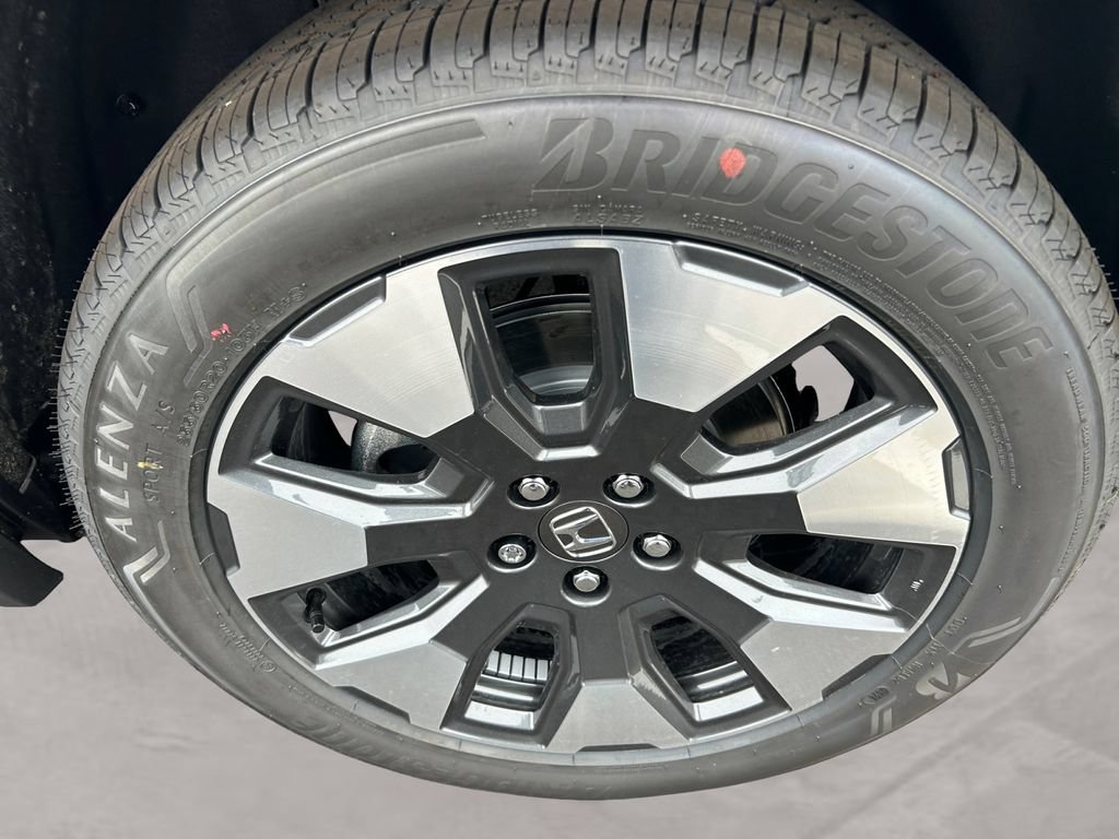 New 2026 Honda Pilot Touring image 14