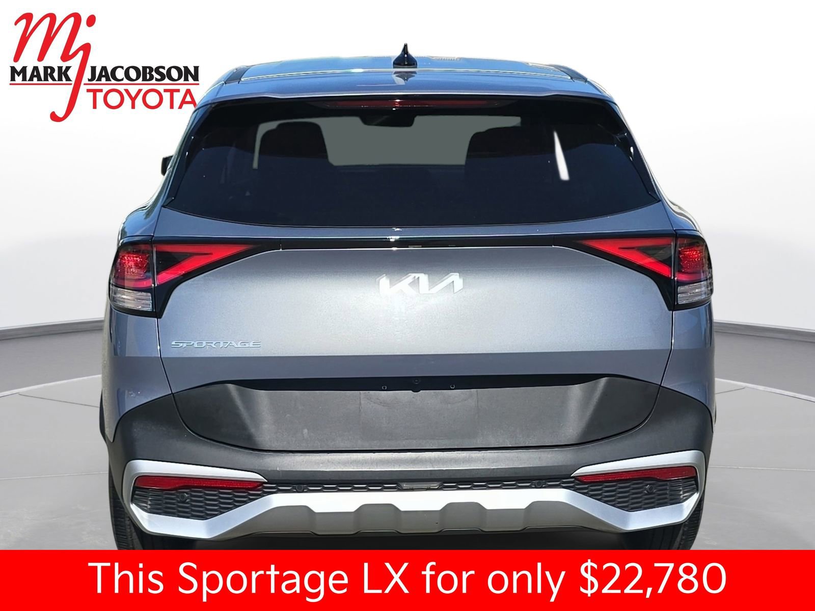 Used 2025 Kia Sportage LX FWD image 11