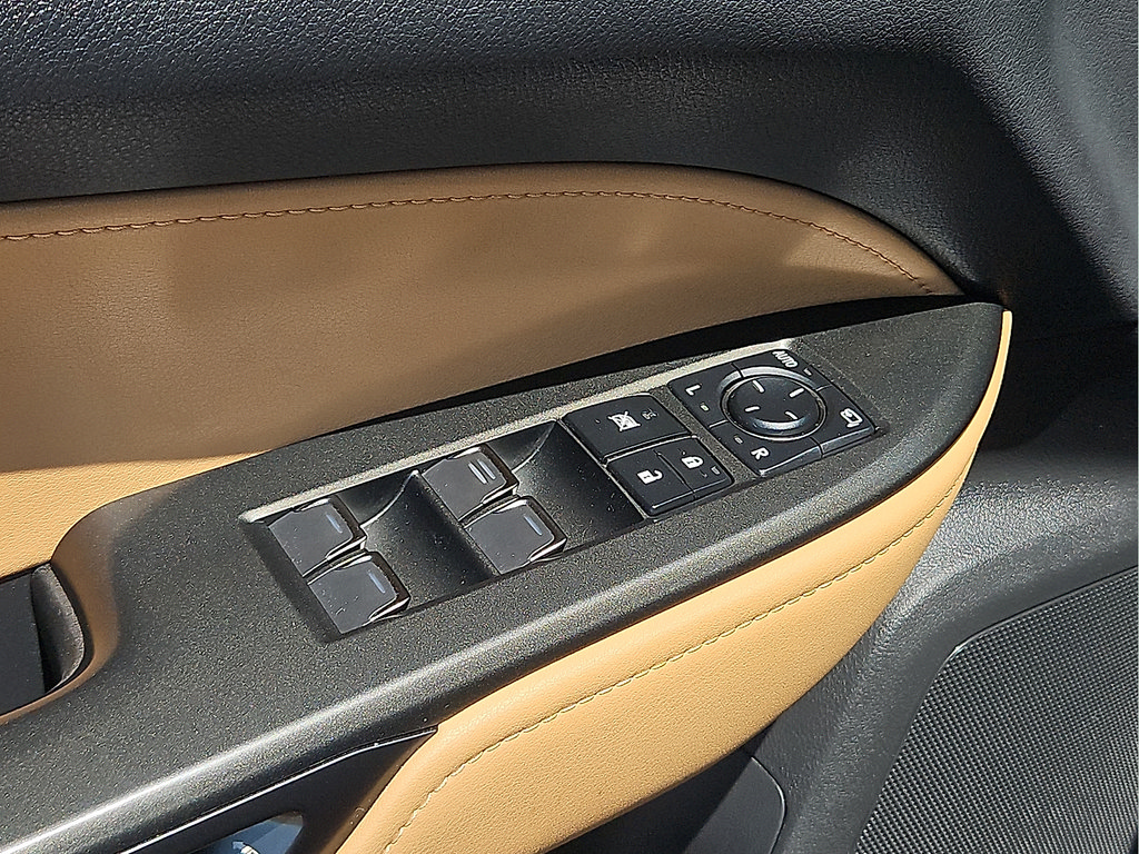 Used 2025 Lexus NX 250 FWD w/ Accessory Package (2T) image 12