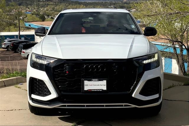 Used 2023 Audi RS Q8 4.0T image 3